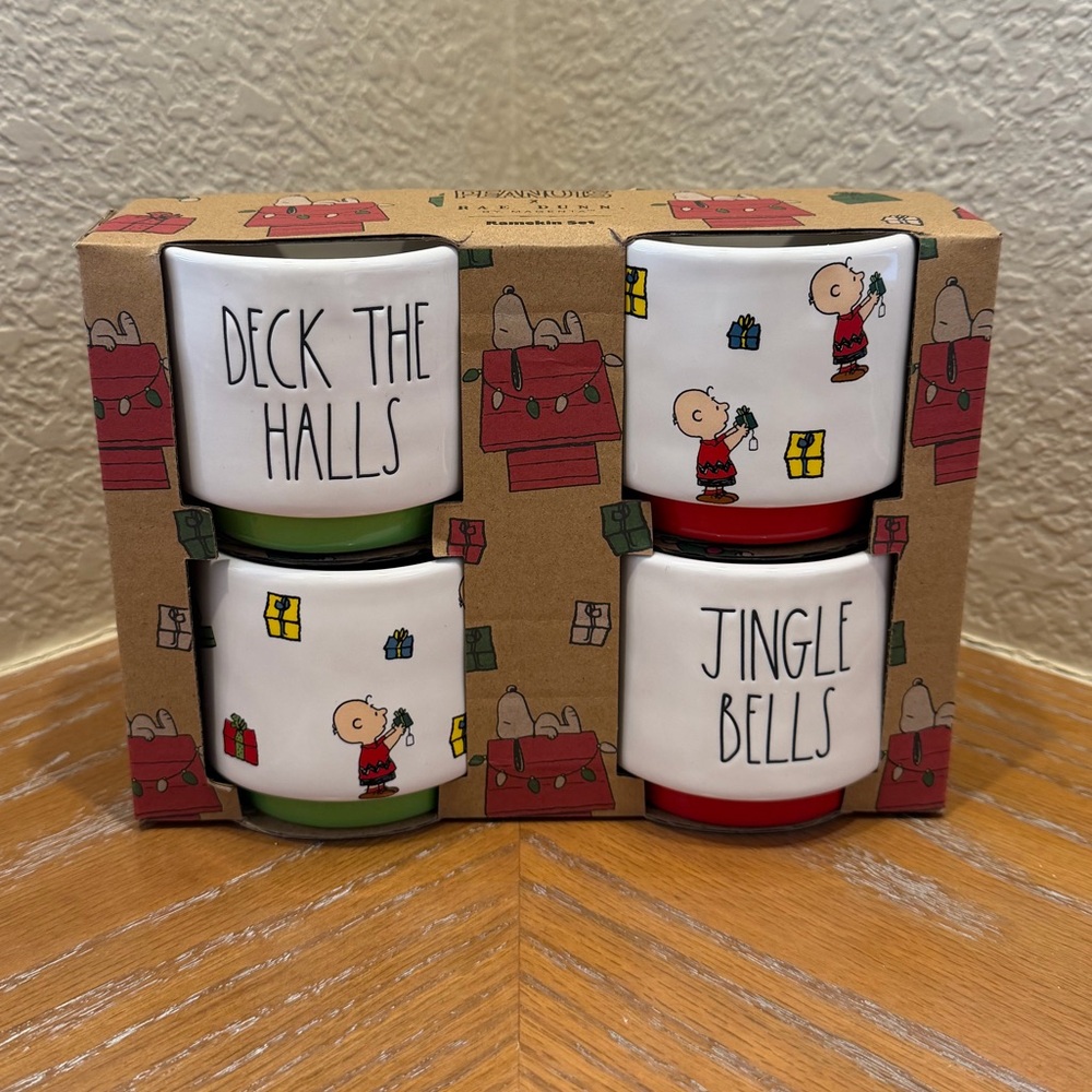 NEW Rae Dunn Peanuts Snoopy Christmas Ramekin Set